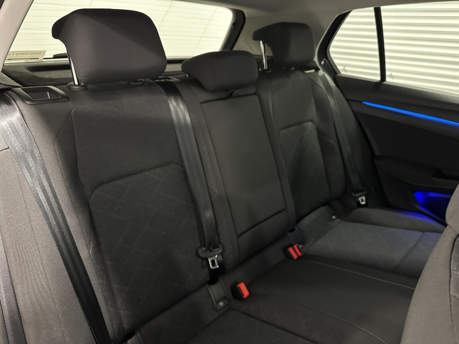 2021 Volkswagen Golf - image 38