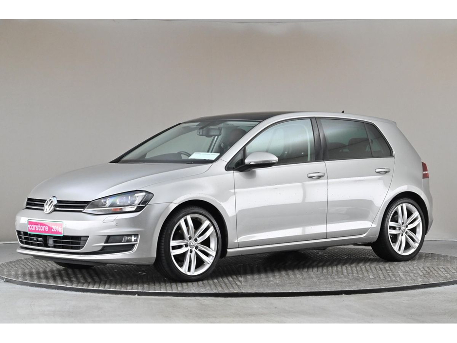 2016 Volkswagen Golf - image 4