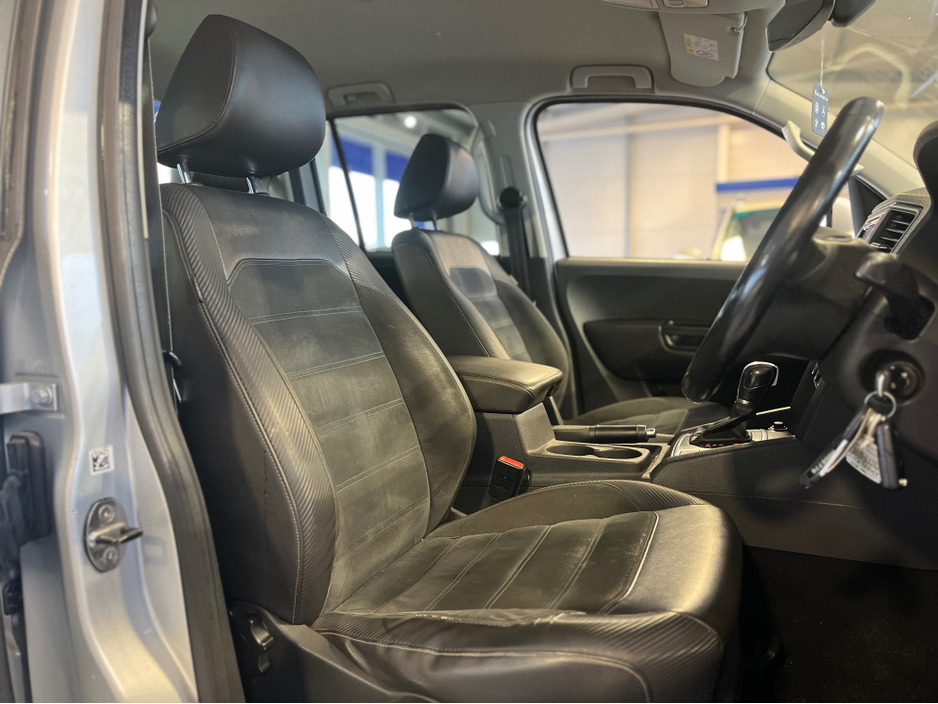 2017 Volkswagen Amarok - image 12