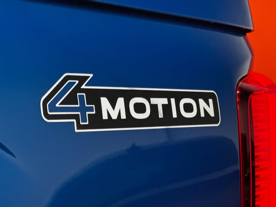 2025 Volkswagen Amarok - image 8