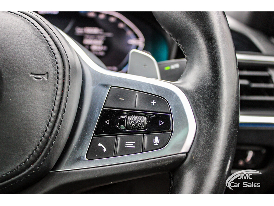 2020 BMW 3 Series - image 20