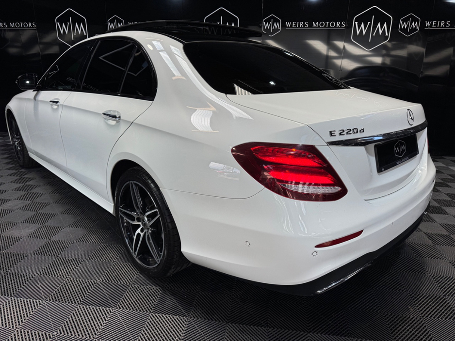 2016 Mercedes-Benz E Class - image 11