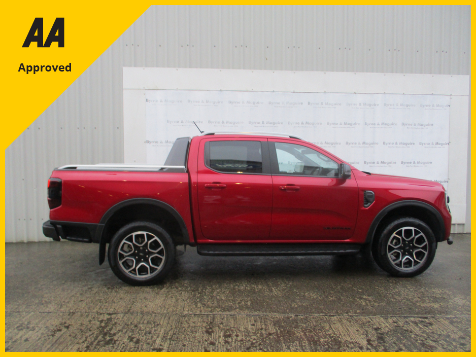 2025 Ford Ranger EX DEMO MODEL WITH ONLY 6000 KMS D/CAB WILDTRAK - 2.0TD AUTOMATIC !! PRICE PLUS VAT €52,000