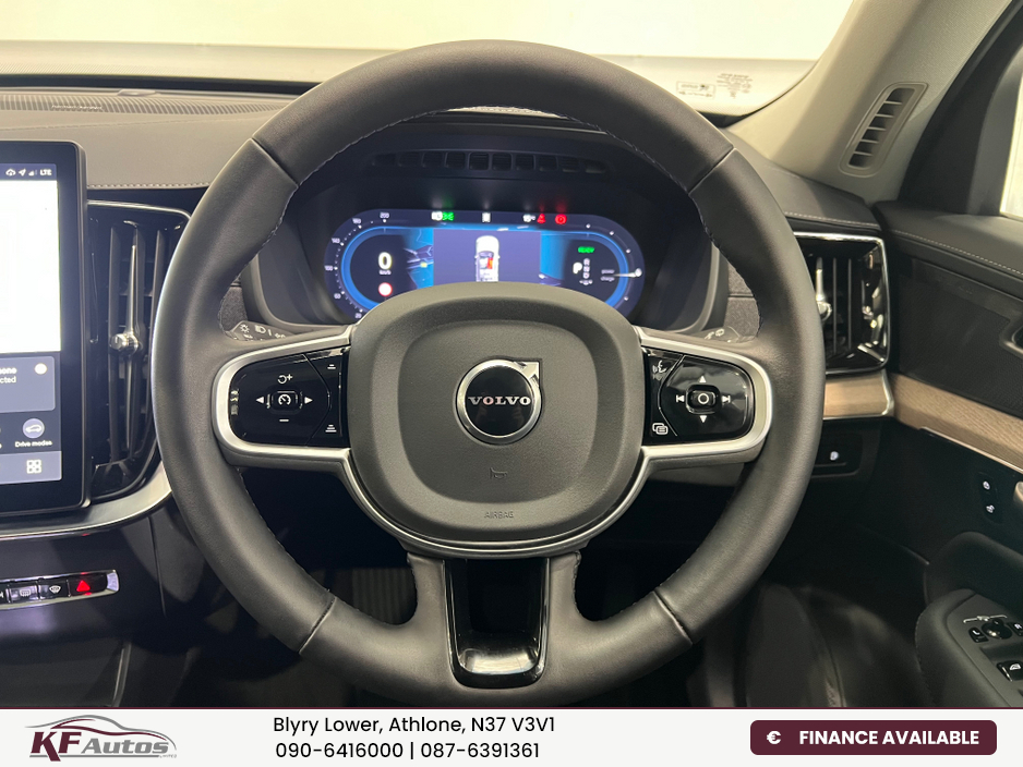 2025 Volvo XC90 - image 26