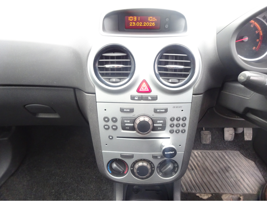 2010 Opel Corsa - image 21