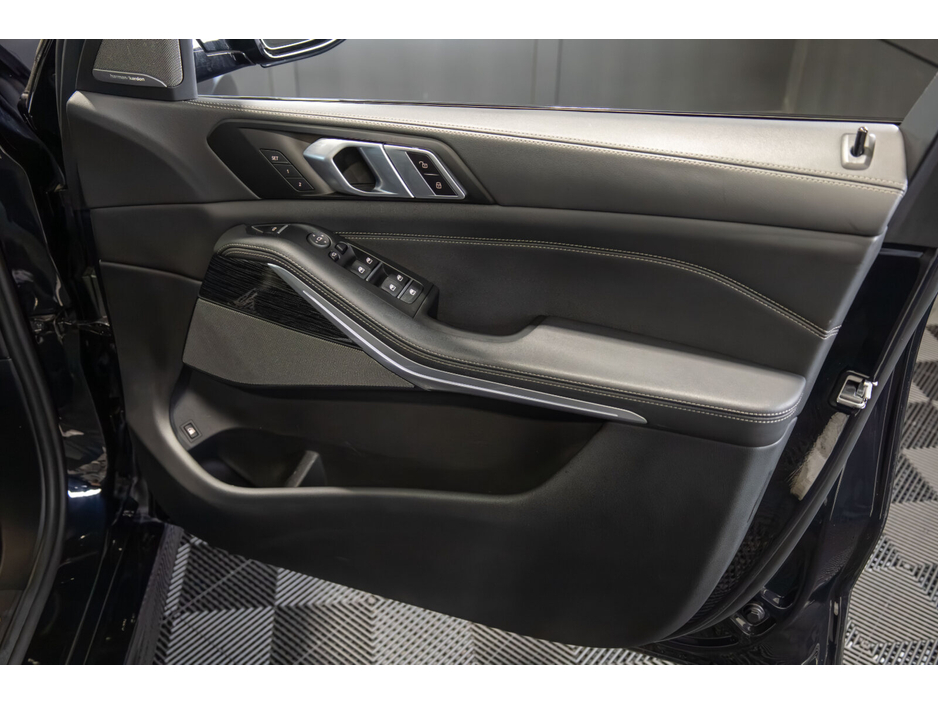 2024 BMW X5 xDrive45e M Sport €89,950