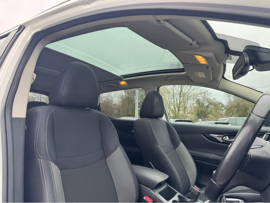 2018 Nissan Qashqai 1.5 SV SP 18 4DR sunroof €12,950