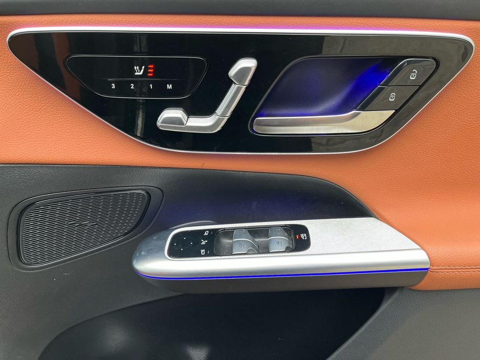 2025 Mercedes-Benz GLC Class - image 22