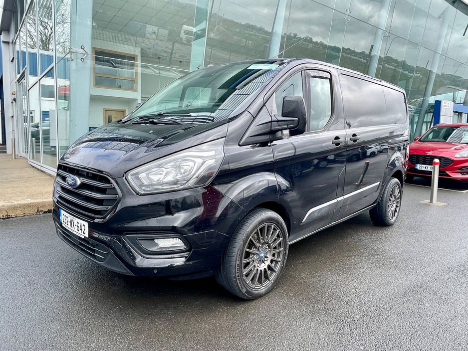 2023 Ford Transit Custom - image 4