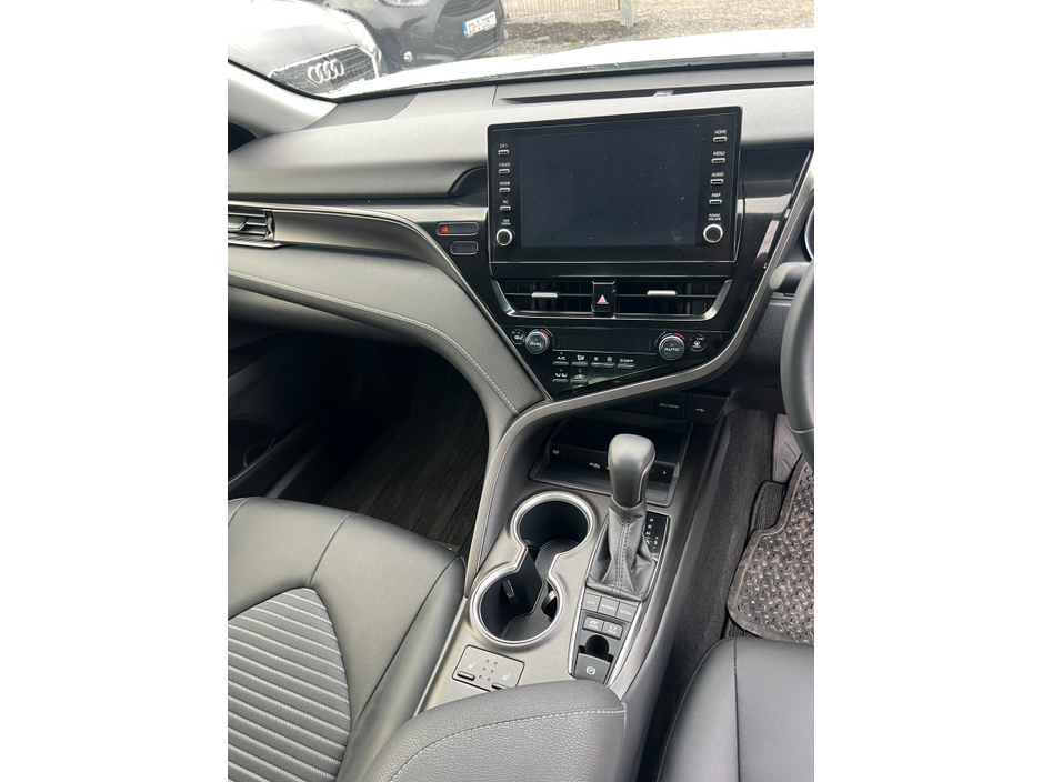 2023 Toyota Camry 2.5 Camry Hybrid Sol €39,500