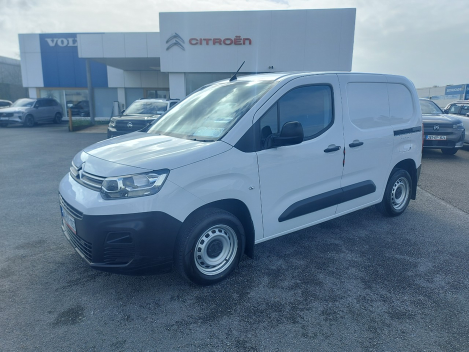 2024 Citroen Berlingo - image 4