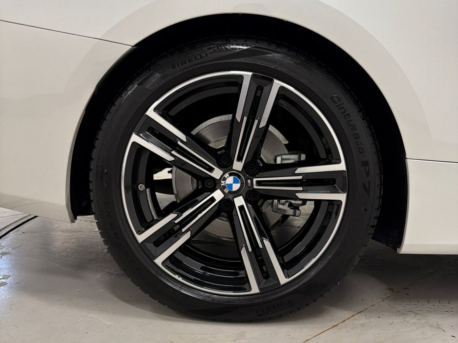 2025 BMW 4 Series - image 14