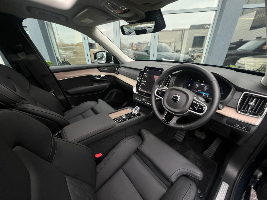 2025 Volvo XC90 T8 PLUS DARK AWD €78,950