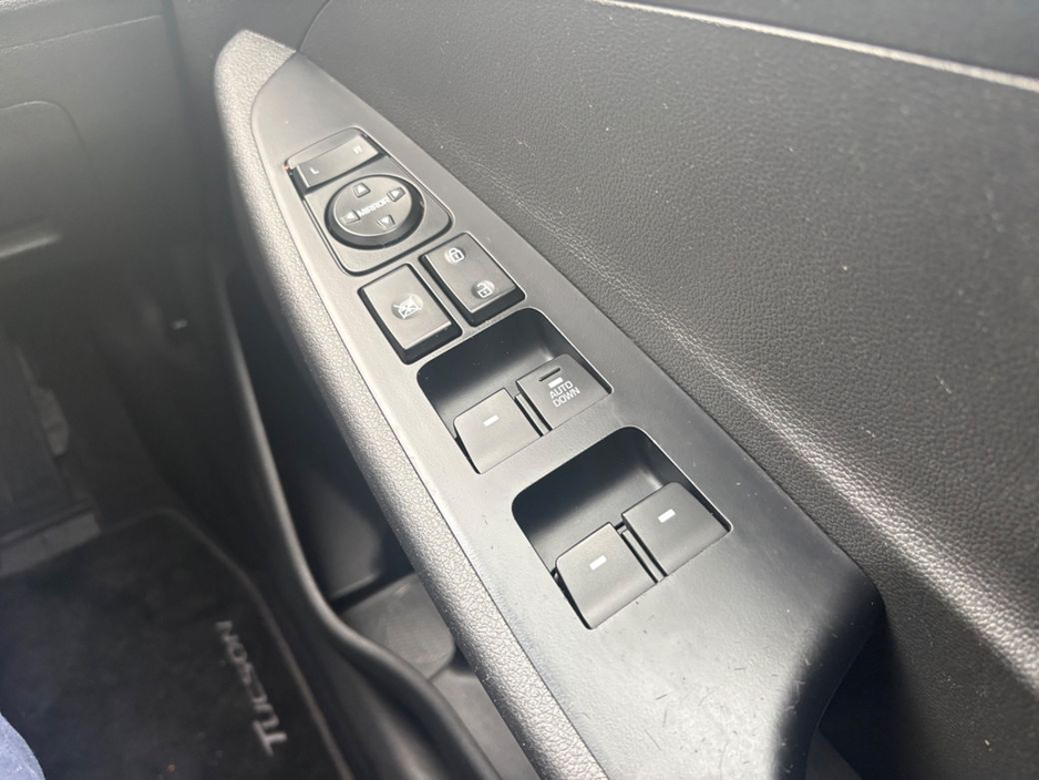 2018 Hyundai Tucson - image 16