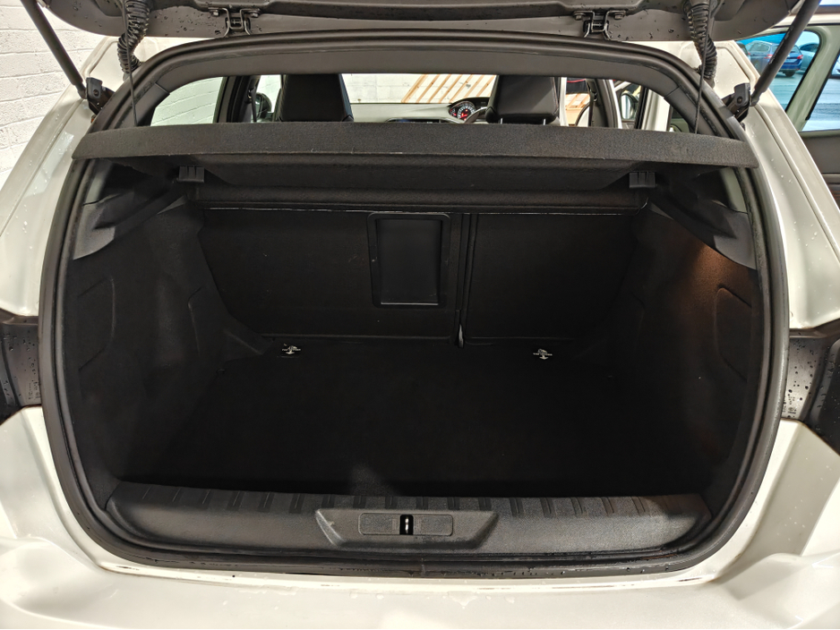 2019 Peugeot 308 - image 24