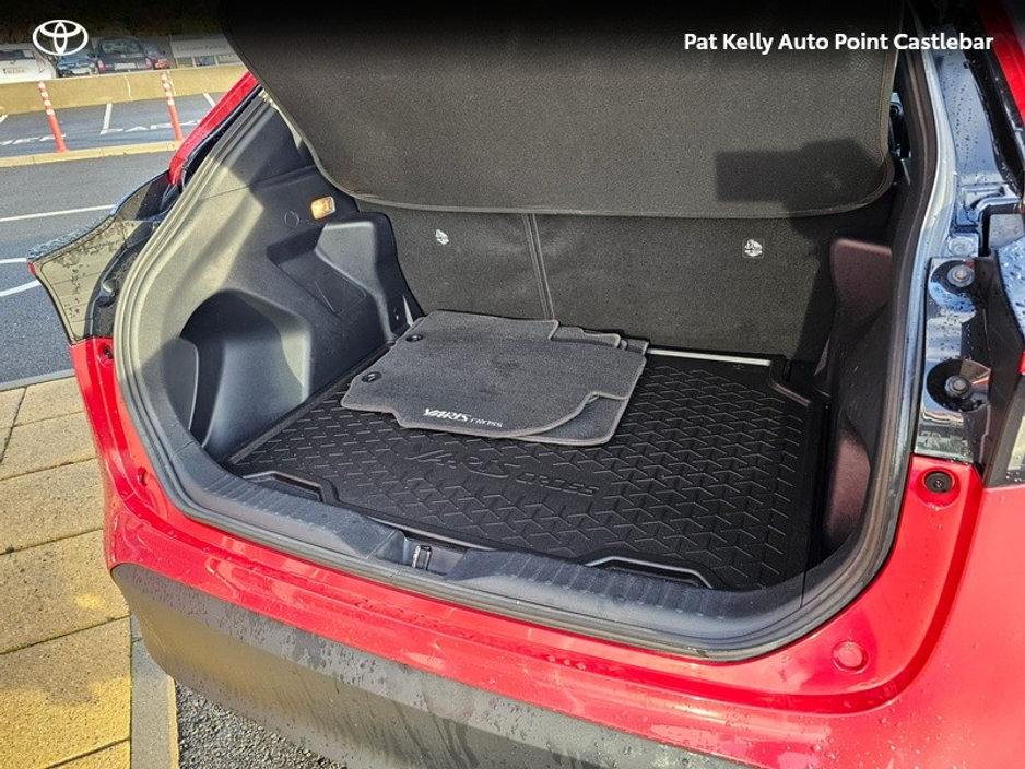 2023 Toyota Yaris Cross YARIS CROSS LUNA SPORT €30,950