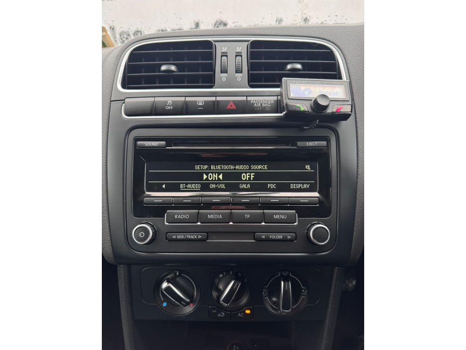 2013 Volkswagen Polo CL 1.2 MANUAL 5SPEED 70HP 5DR €8,750