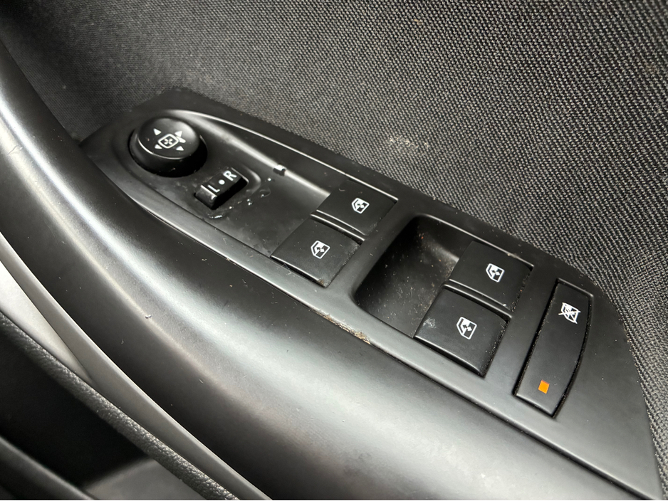 2019 Opel Astra - image 16