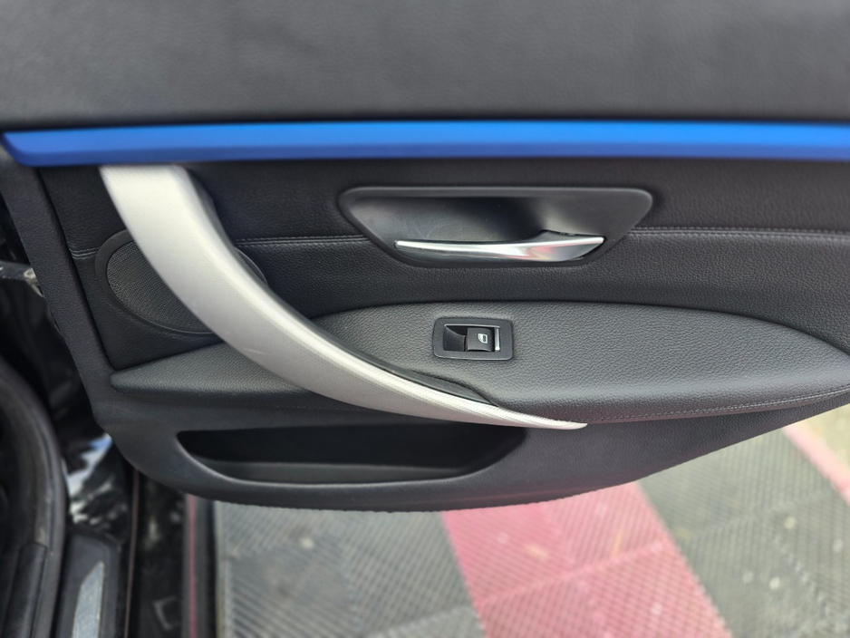 2020 BMW 4 Series - image 19