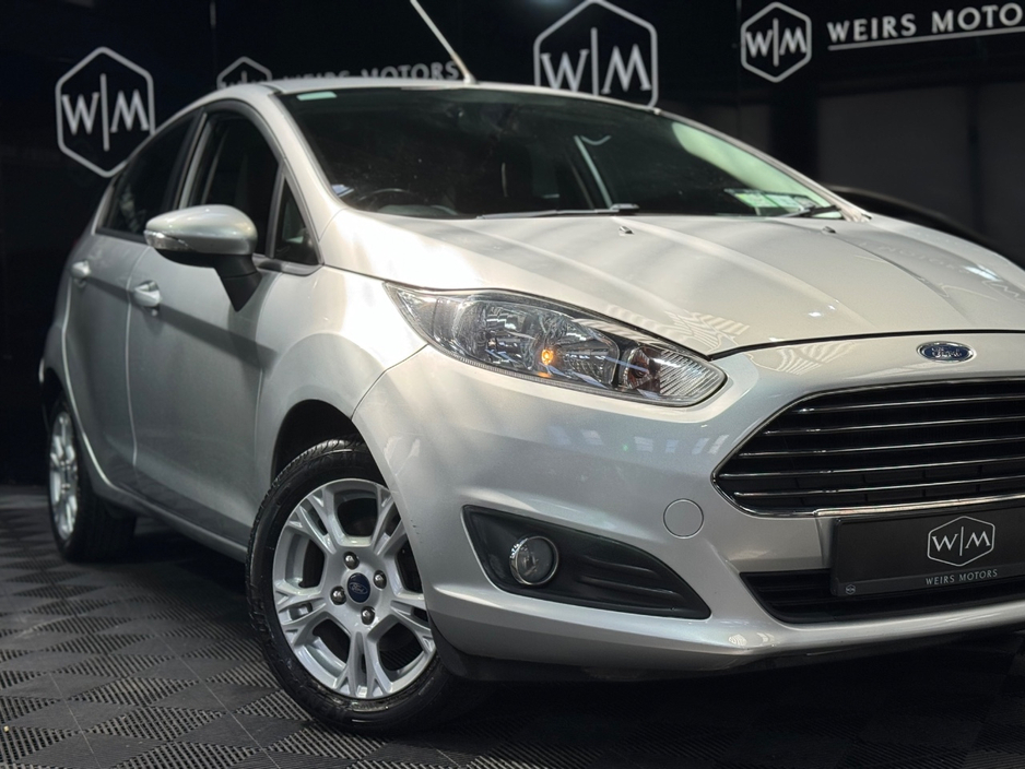 2013 Ford Fiesta - image 6
