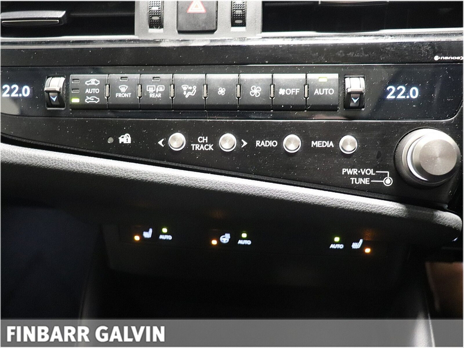 2023 Lexus ES 300 H - image 18