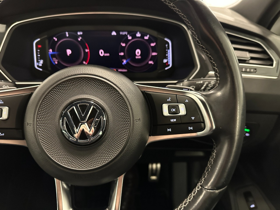 2019 Volkswagen Tiguan - image 27