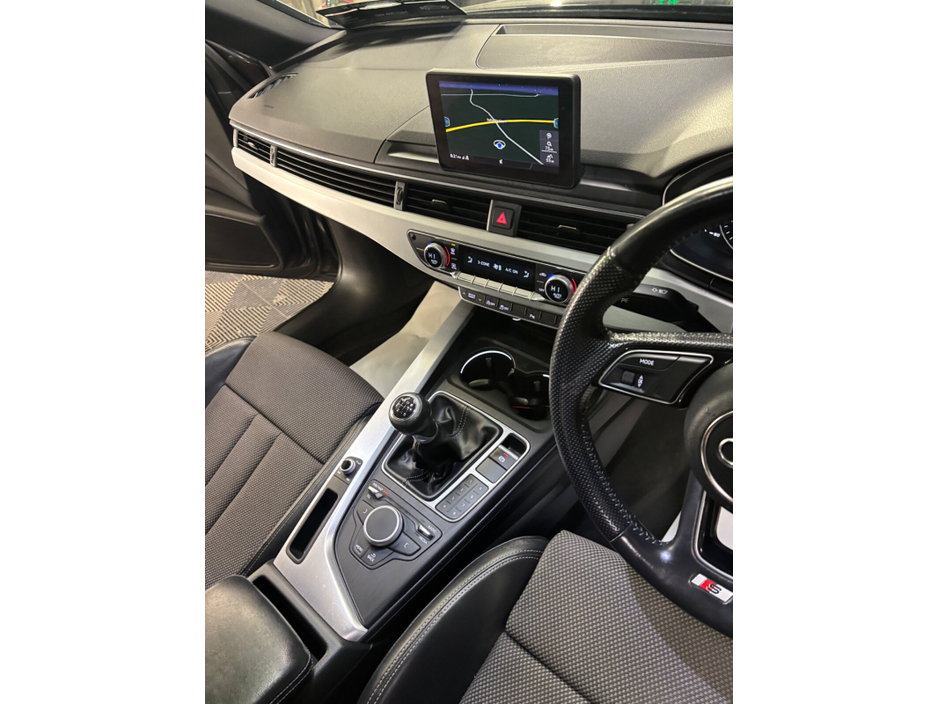 2016 Audi A4 2.0TDI 122HP S tronic Attraction Ultra €14,950