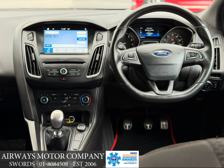 2018 Ford Focus - image 3