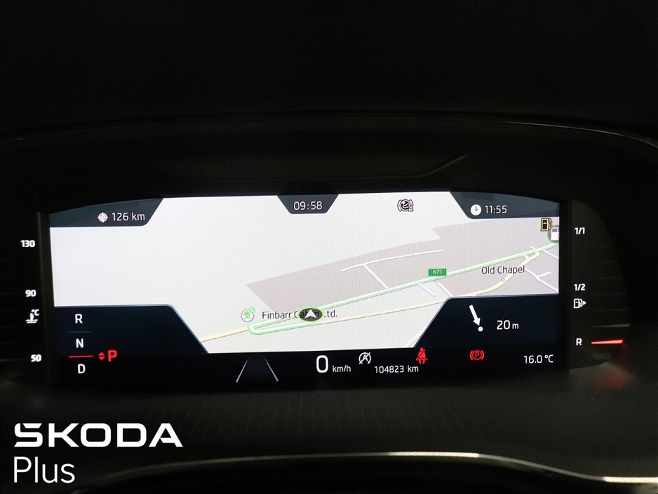 2022 Skoda Octavia - image 18