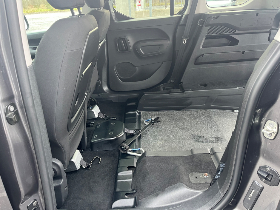 2024 Citroen Berlingo - image 18