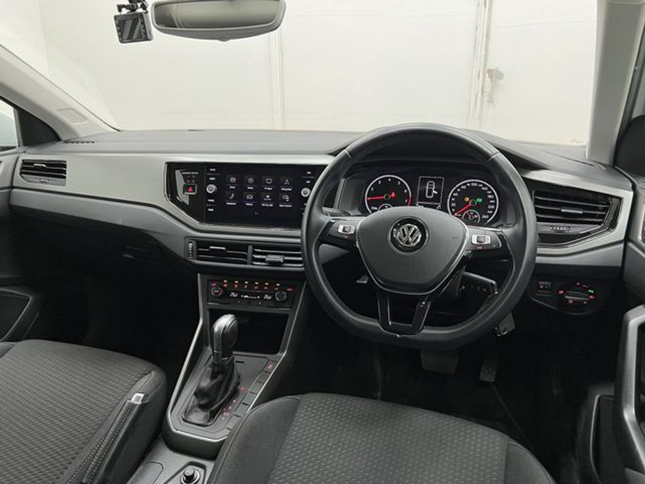 2018 Volkswagen Polo - image 22
