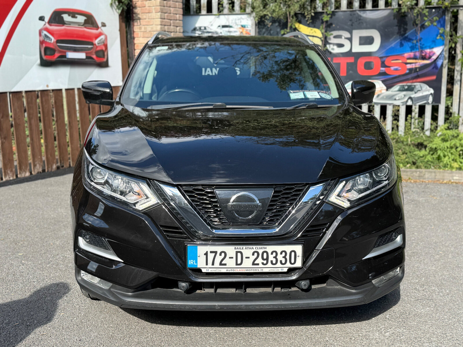 2017 Nissan Qashqai - image 2
