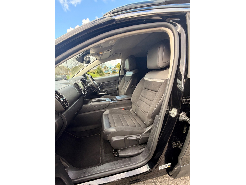 2023 Citroen C5 Aircross - image 14