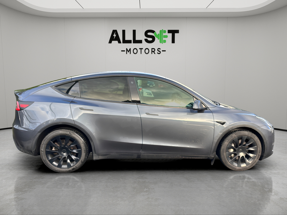2022 Tesla Model Y AWD LR €31,950
