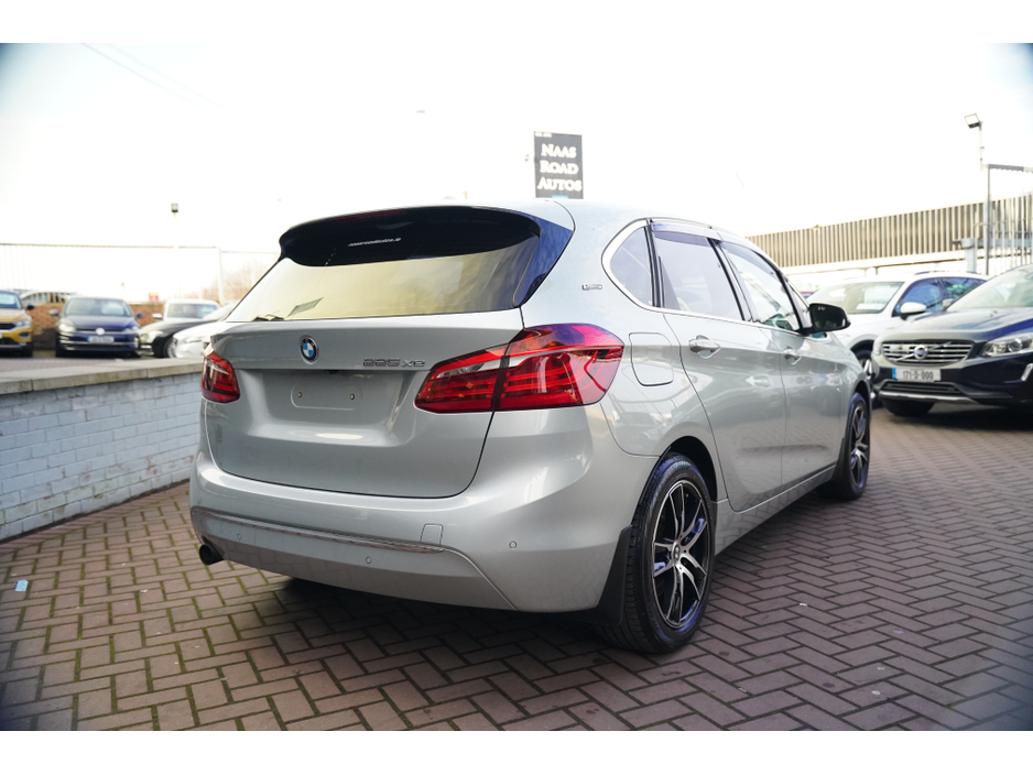 2016 BMW 2 Series Active Tourer - image 4
