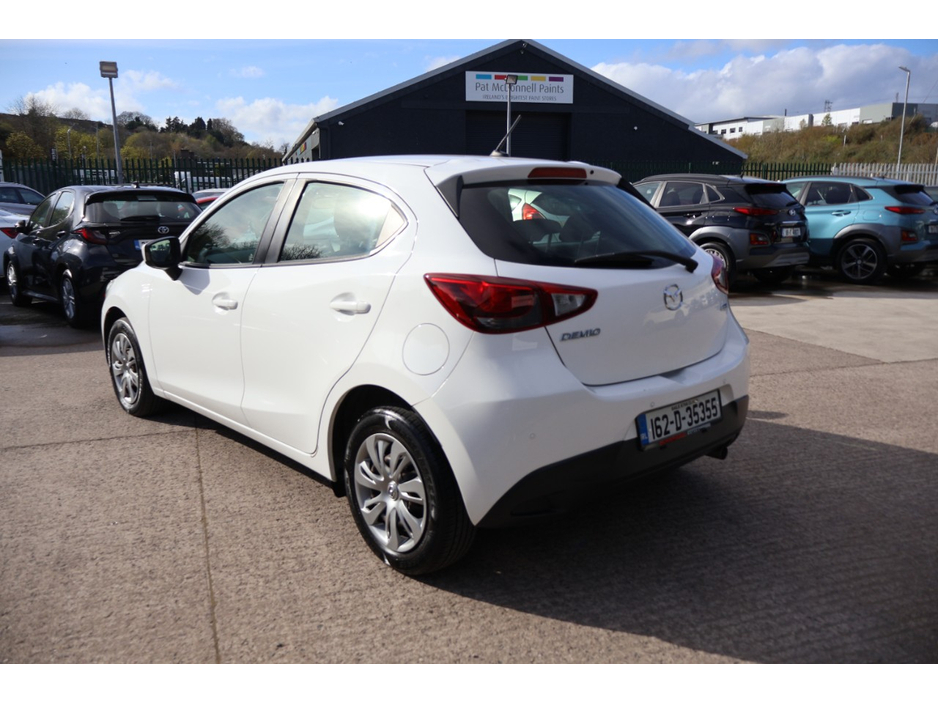 2016 Mazda Demio - image 7