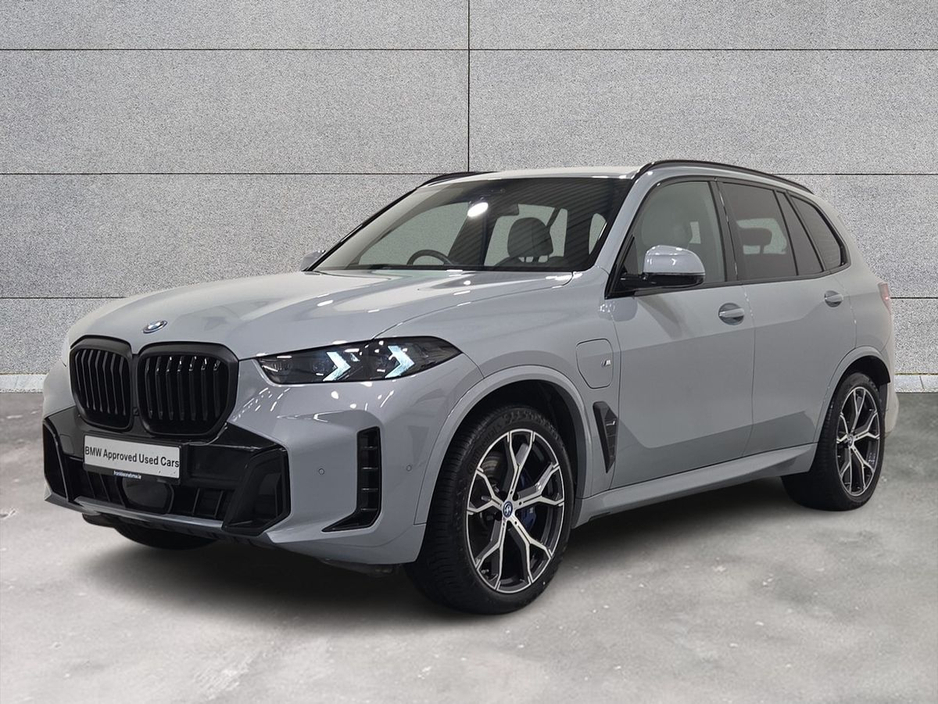 2024 BMW X5 - image 26