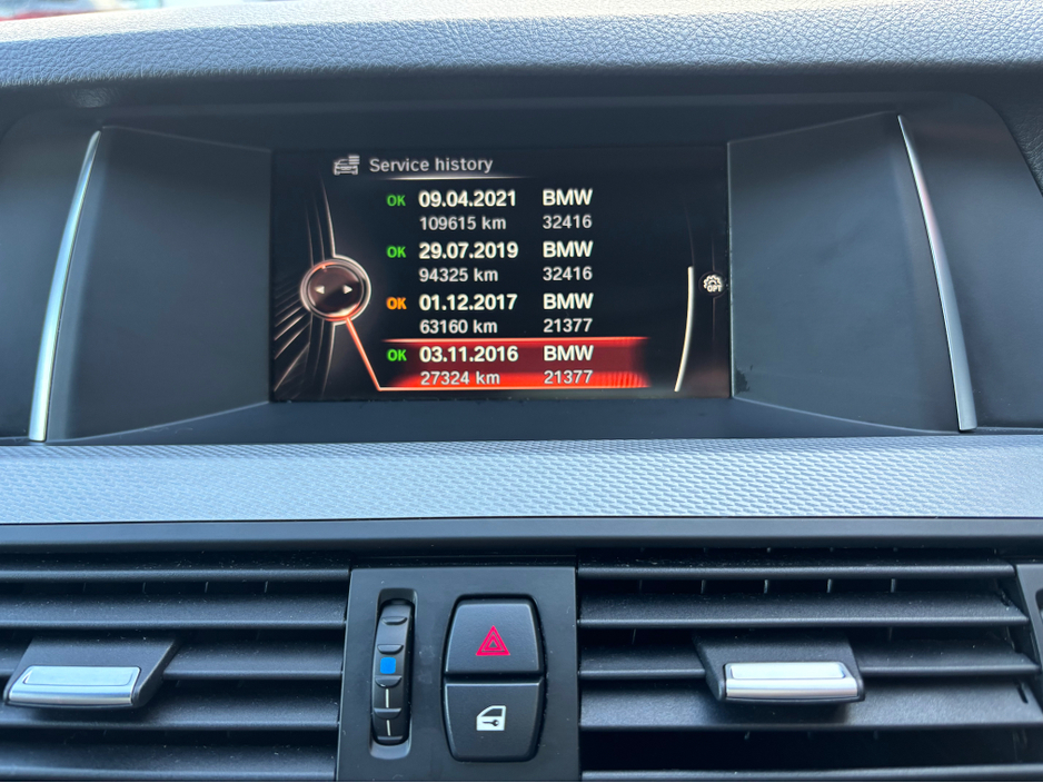 2016 BMW 5 Series - image 21