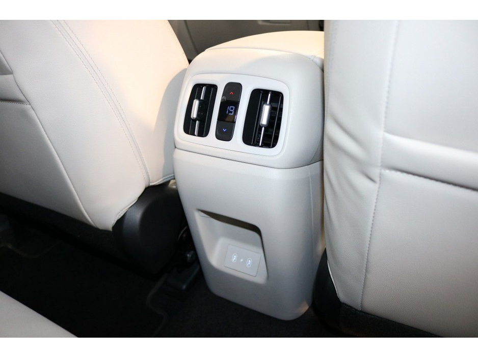 2025 Hyundai Tucson - image 11