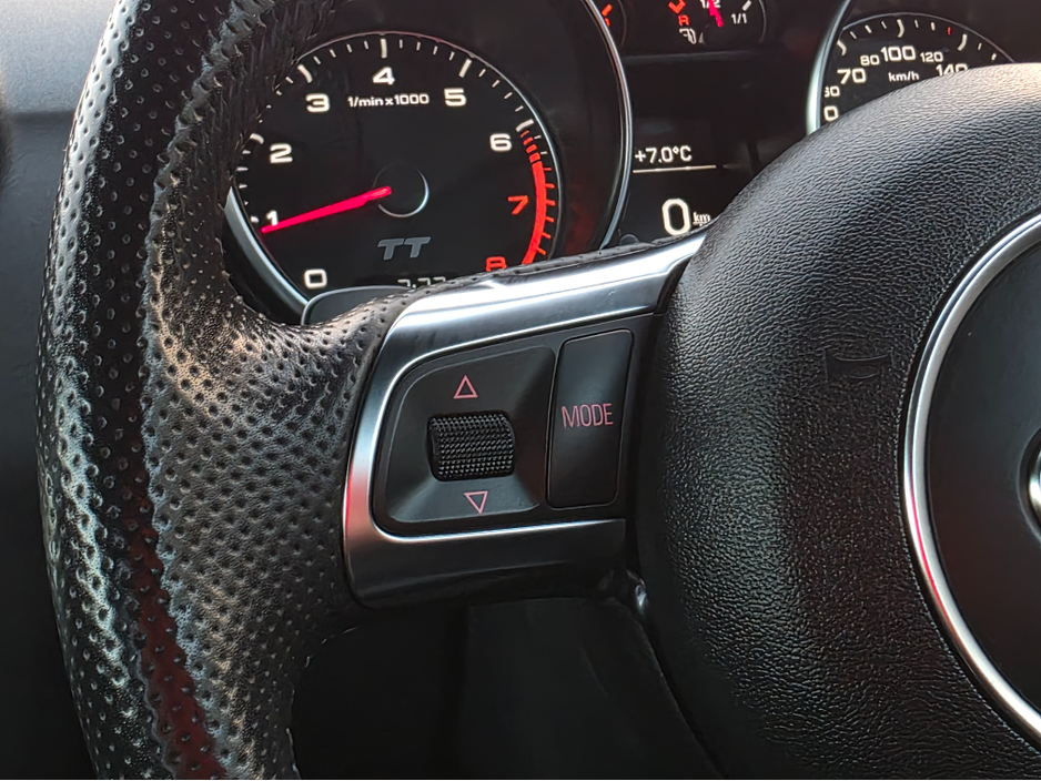 2014 Audi TT - image 17