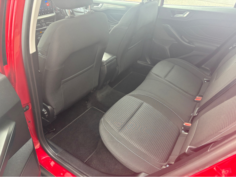 2024 Ford Focus - image 9