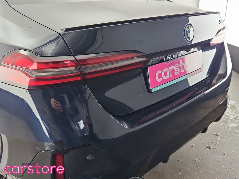 2024 BMW 5 Series - image 15