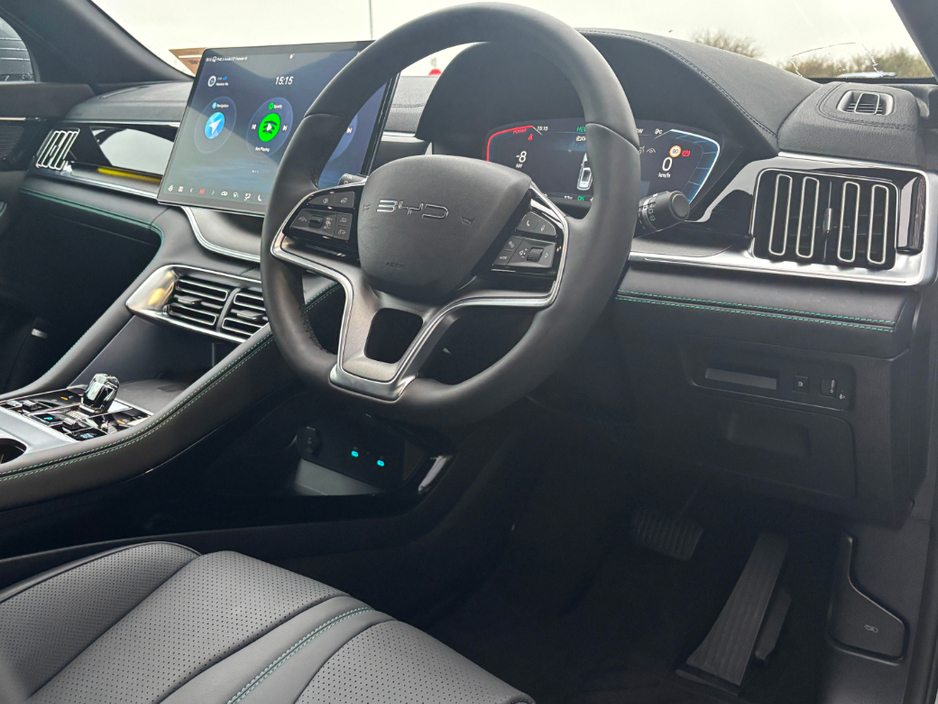 2025 BYD Seal U - image 22