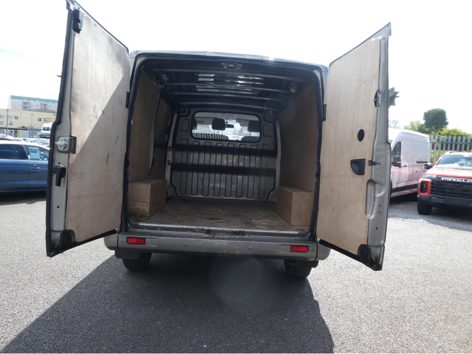 2016 LDV V80 - image 9