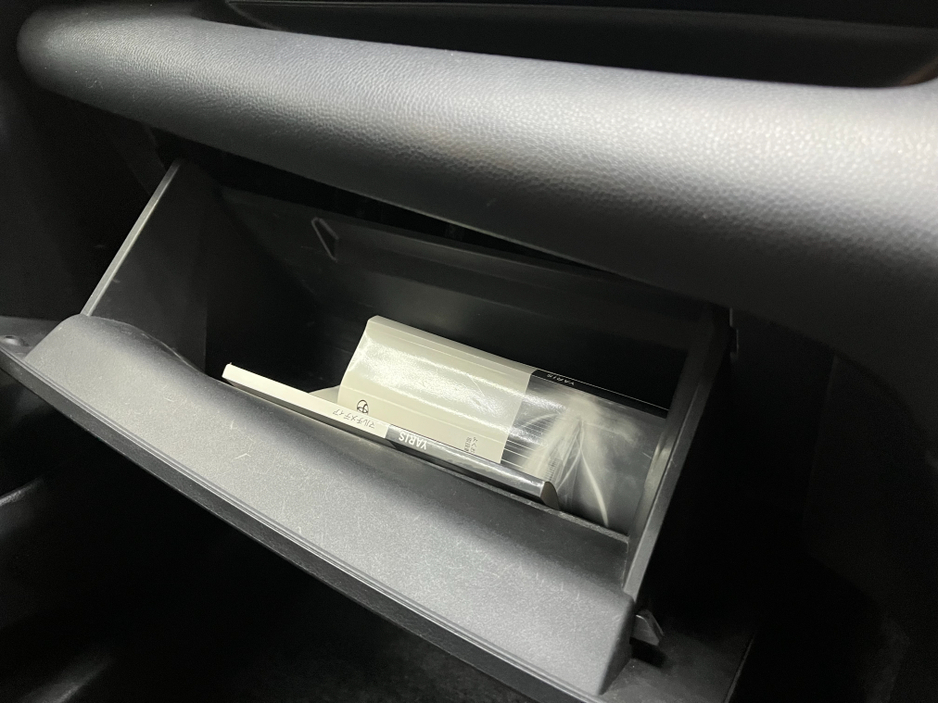 2021 Toyota Yaris - image 11