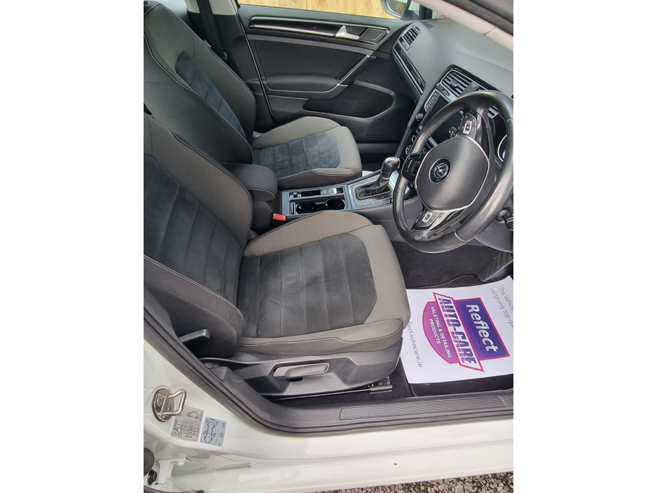 2016 Volkswagen Golf - image 9