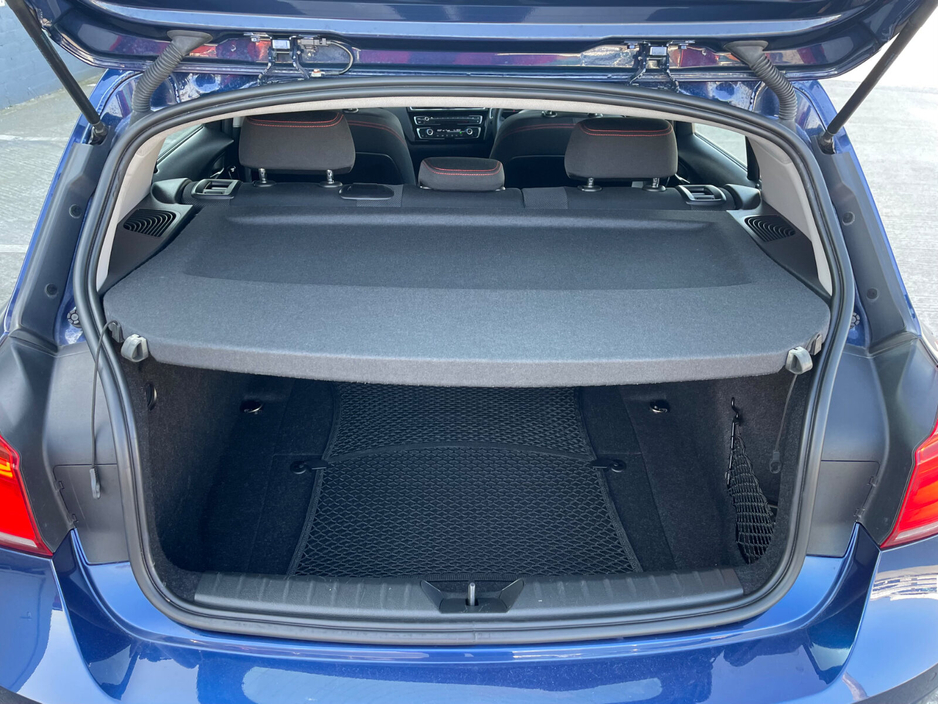 2016 BMW 1 Series - image 23