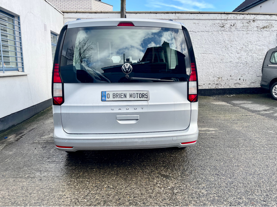 2023 Volkswagen Caddy Maxi Life LIFE 2.0TDI 122BHP A7F 5DR DSG AUTO 7 SEAT €36,950