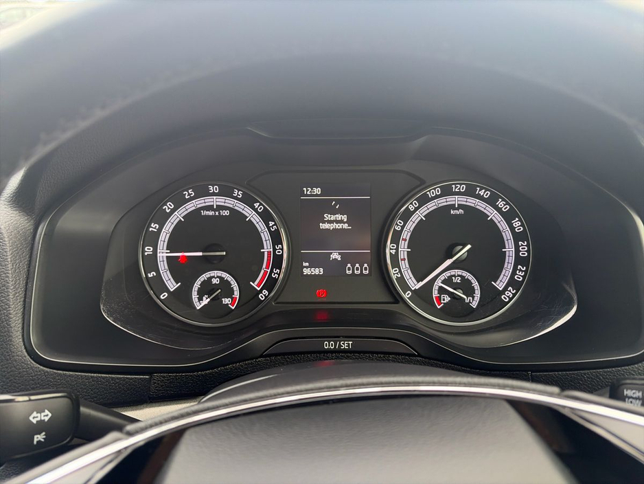 2021 Skoda Karoq - image 7