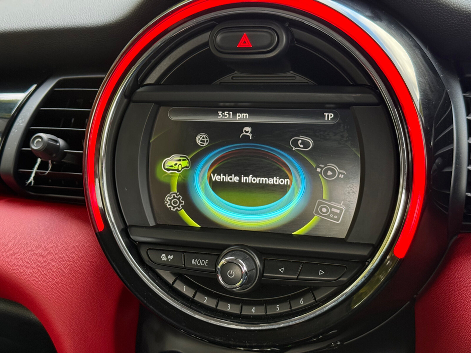 2018 MINI Hatch - image 19